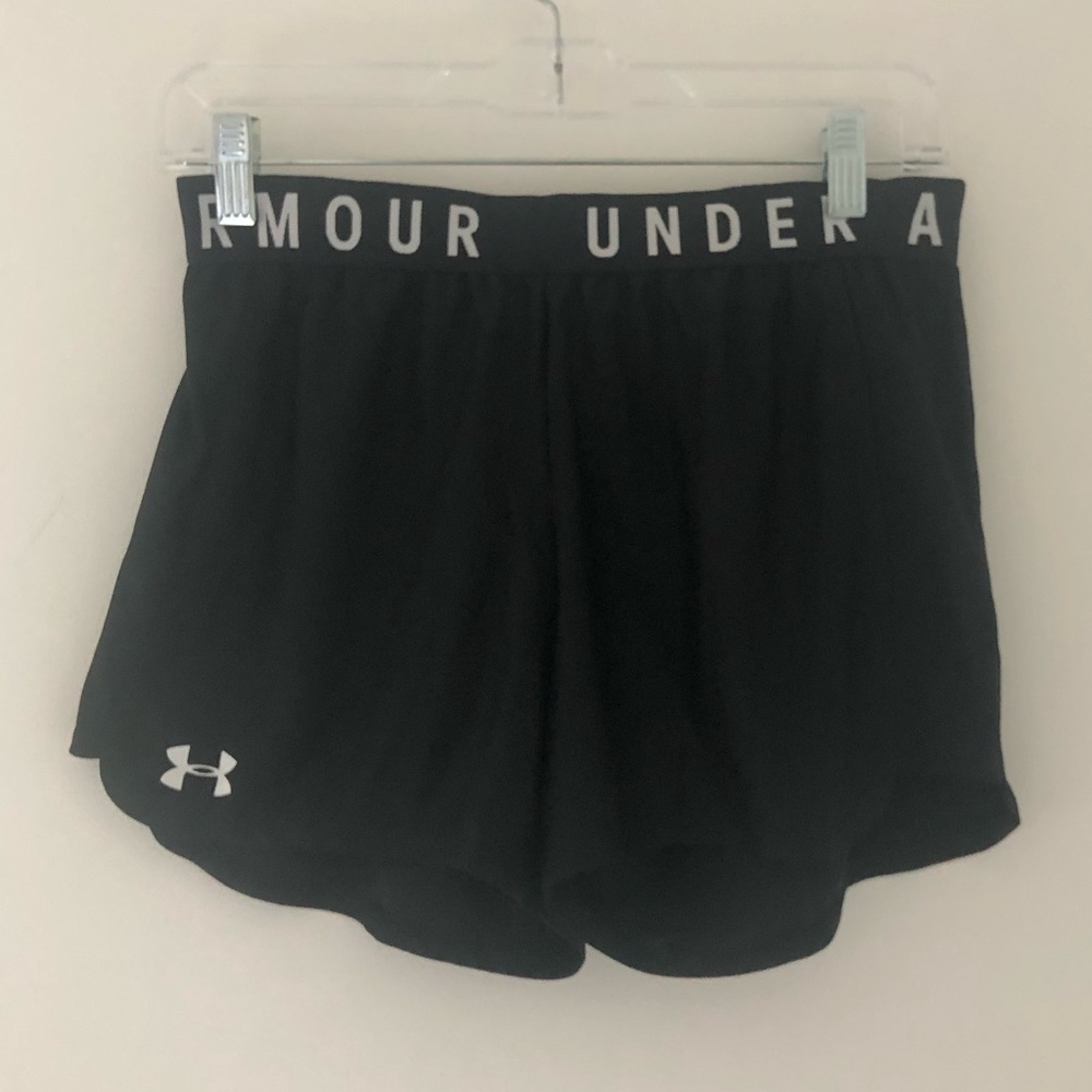 Black under armour athletic running shorts